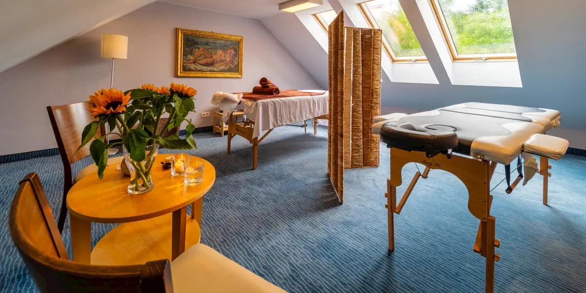 Hotel Modrzewiówka - Lanckorona