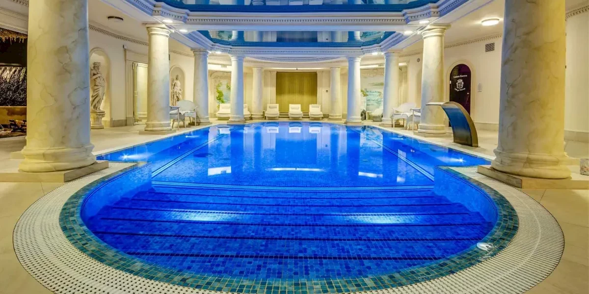 Hotel Pałacyk Otrębusy (Podkowa Lesna) - Mazowsze