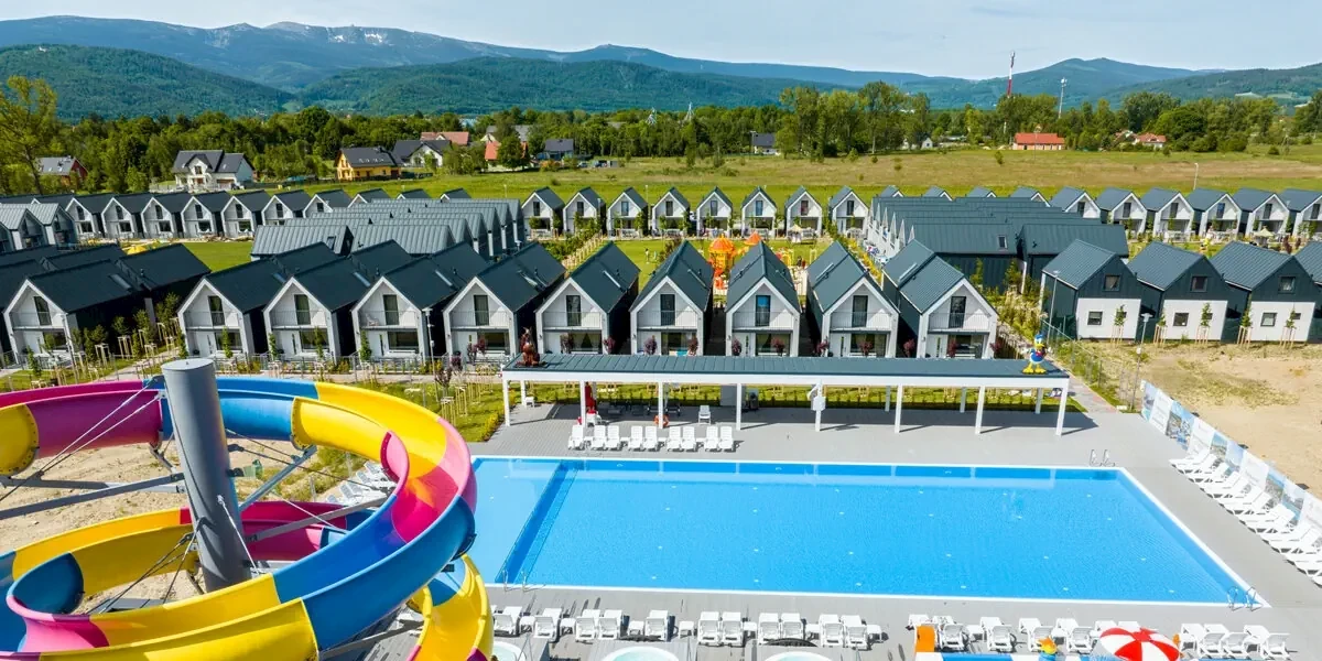 Hotel Holiday Park & Resort Uzdrowisko Cieplice Zdrój - Sudety