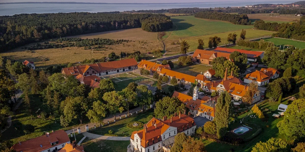 Hotel Kadyny Folwark SPA (Kadyny k. Elbląga) - Warmia I Mazury