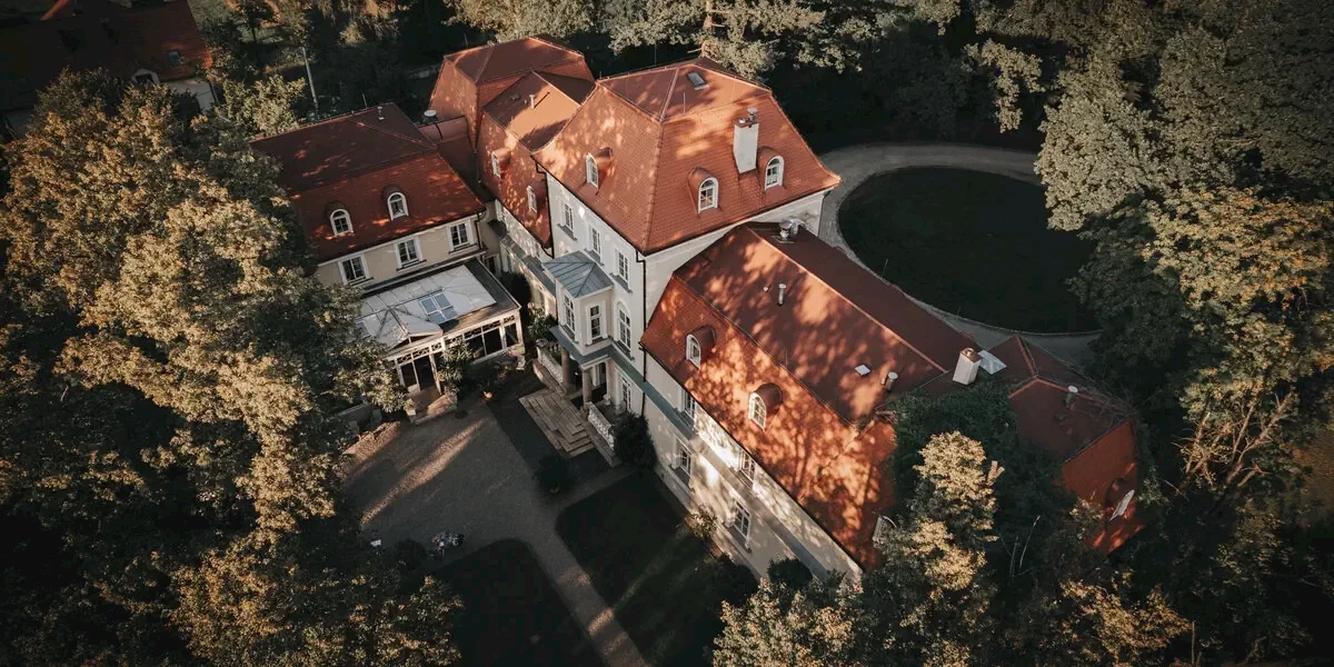 Hotel Dwór Sieraków - Sieraków