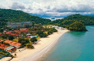 Holiday Villa Beach Resort