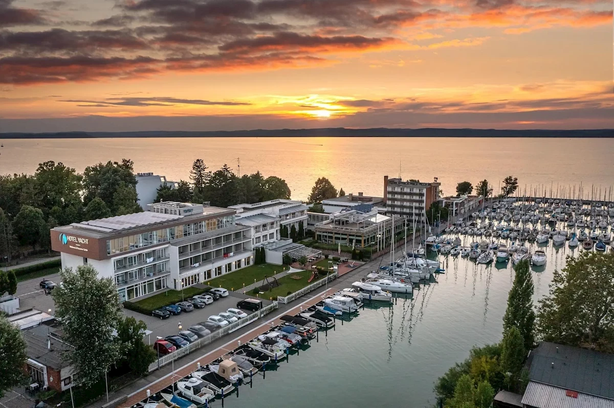 Hotel Yacht Club (Siofok) - Siófok