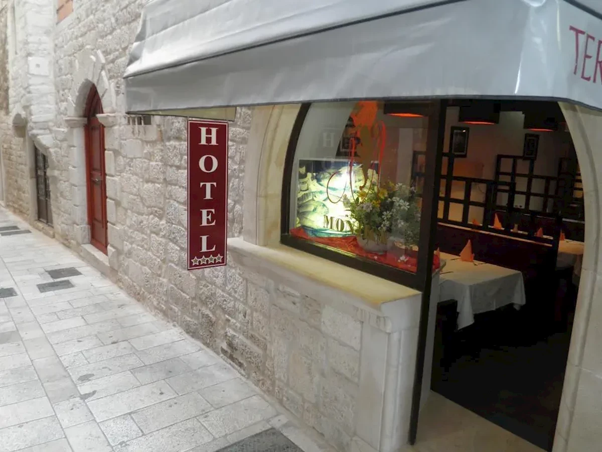 Hotel Monika - Trogir