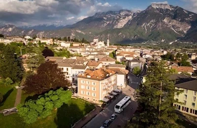 Villa Regina (Levico Terme)