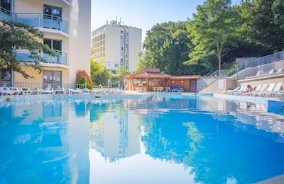 Royal (Golden Sands)