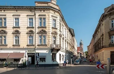 Station Aparthotel