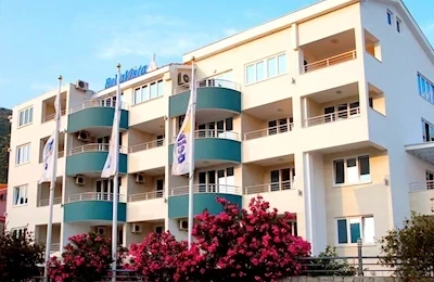 Bella Vista