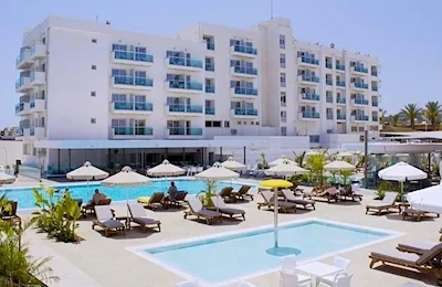 Kapetanios Bay (Paralimni)