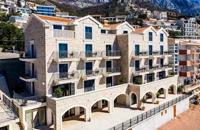 Hotel California by Aycon