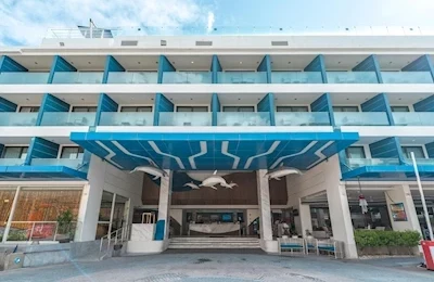 Clover Patong