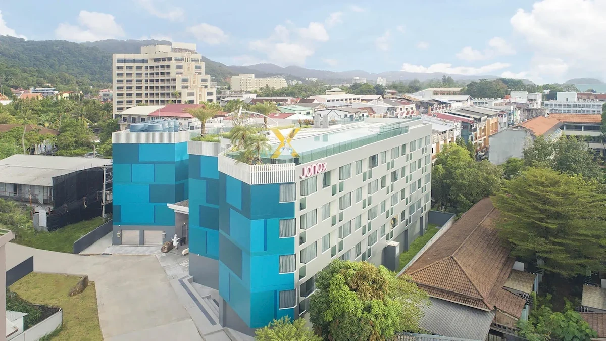 Hotel JonoX Phuket Karon - Karon Beach