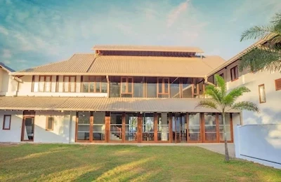 R Degrees Luxury Boutique (Ambalangoda)