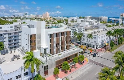 Urbanica Fifth