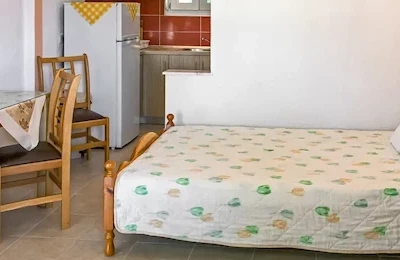 Studia Katerina (Kokkino Nero)