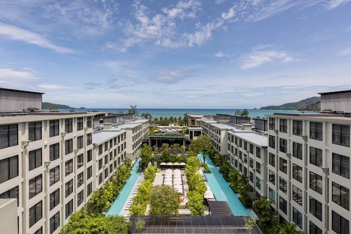Hotel Four Points by Sheraton Phuket Patong Beach Resort - Patong