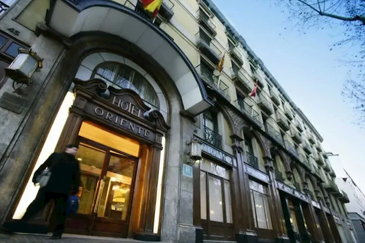Hotel Husa Oriente - Barcelona