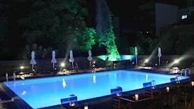 Amphitryon Boutique