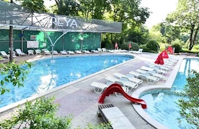 Estreya Residence