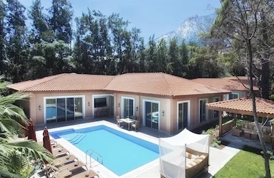 Akka Private Villas