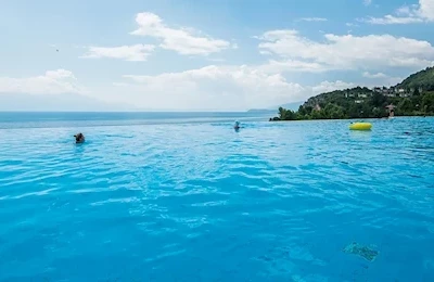 Izgrev Spa & Aquapark (Elen Kamen)