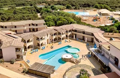 Baia Mimose
