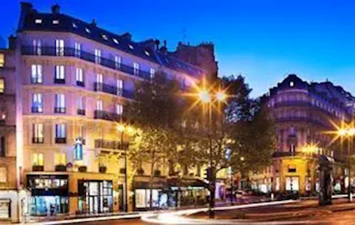 Hotel Plaza Elysées - Paryż