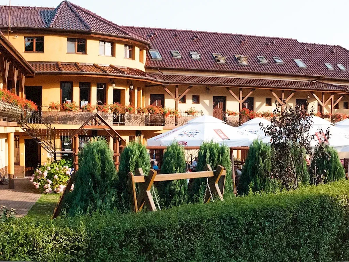 Hotel Słoneczny Dwór - Krynica Morska