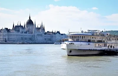 Grand Jules - Boat Hotel