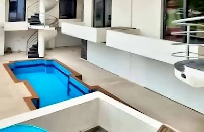 Romanias Apartments
