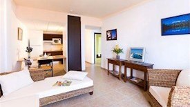 Aguamarina Golf Apartments