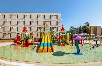 Mera Holiday (Venus)