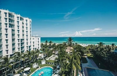 Cadillac Beach Club