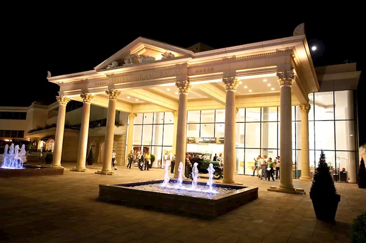 Hotel Gran Palas - La Pineda