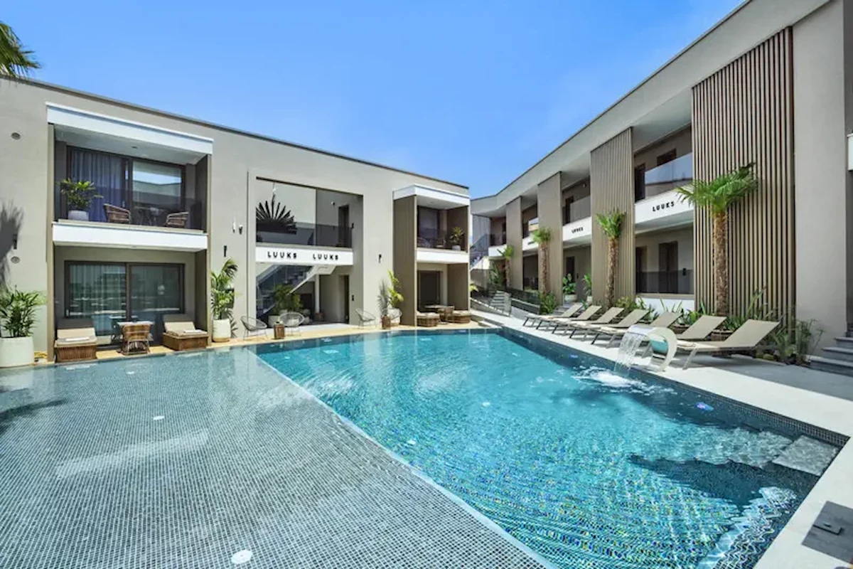 Hotel Luuks Luxury Accommodation - Hanioti