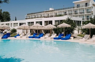 Grand Bleu Eretria
