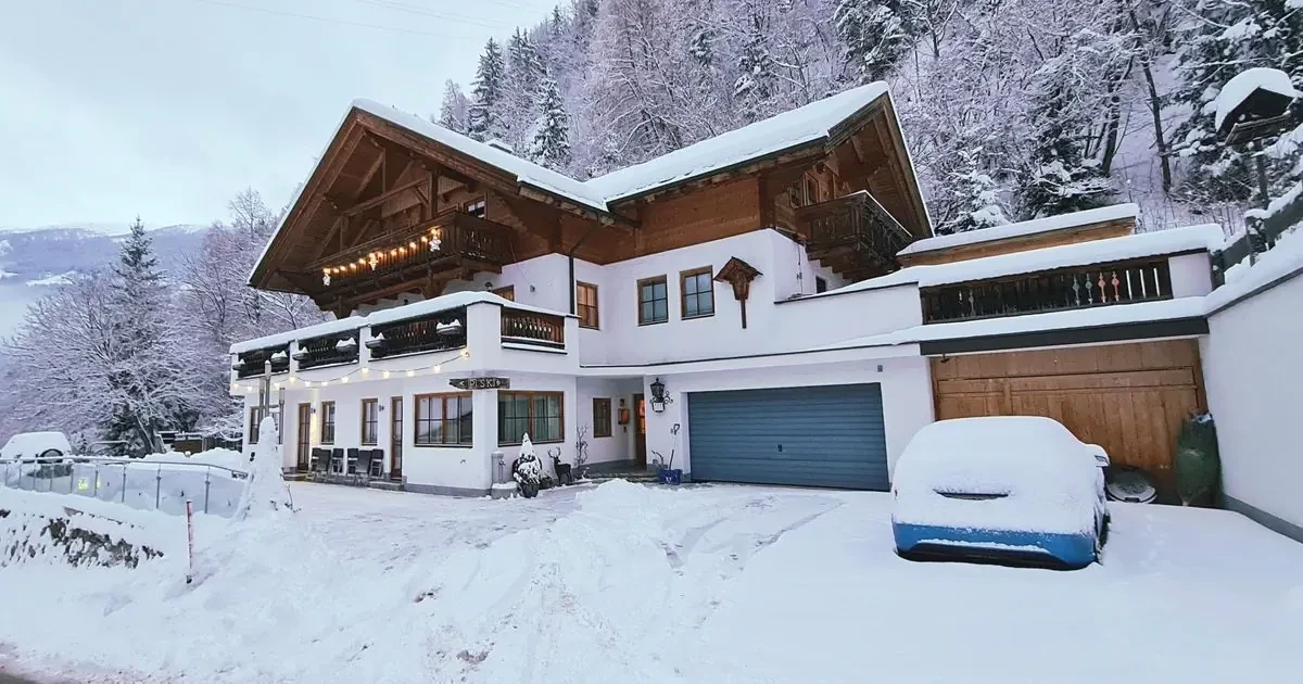 Hotel Gugganig Appartementhaus - Flattach