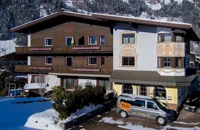 Garni Maximilian (Zell Am Ziller)