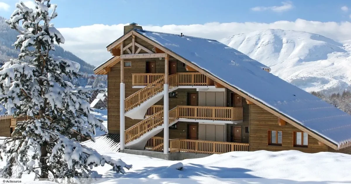 Hotel La Crête du Berger (La Joue du Loup) - La Joue Du Loup