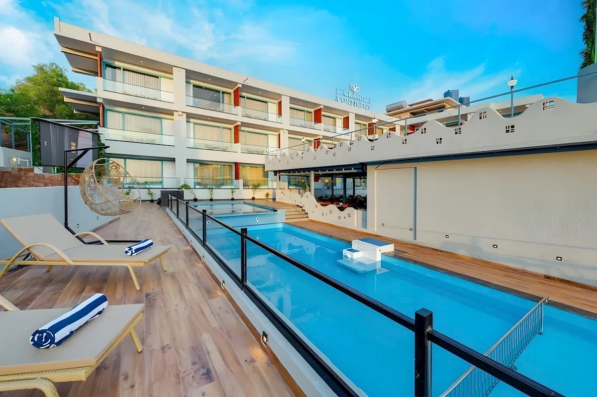 Hotel Grand Continent Morjim - Morjim