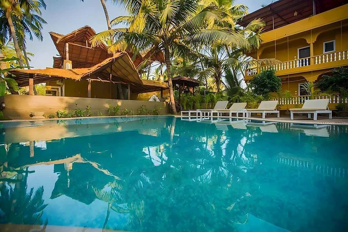 Hotel Justa Morjim Beach Resort And Spa - Goa