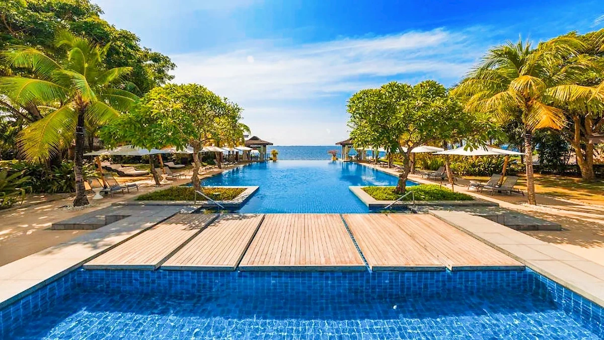 Hotel Crimson Resort & Spa - Lapu-Lapu