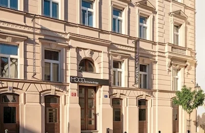 MOODs Charles Bridge