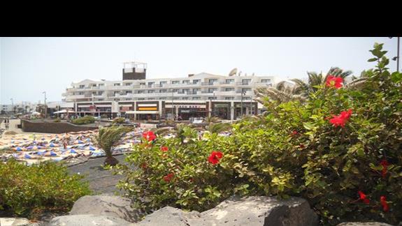 Hotel od strony plaży
