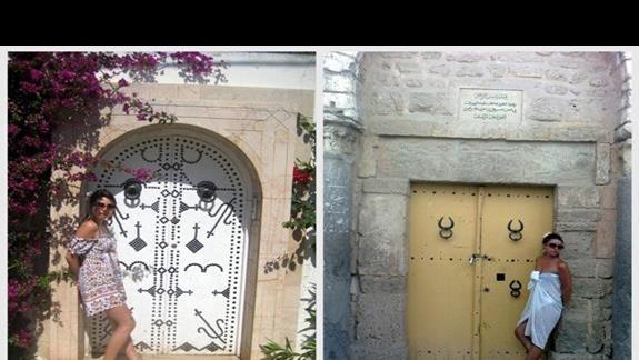 Tradycyjnie zdobione drzwi tunezyjskie (po lewo Port Kantoui, po prawo Sousse, Medina)