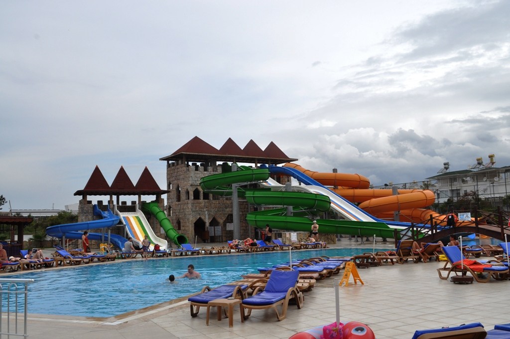 Basen i aquapark w hotelu Eftalia Family Village