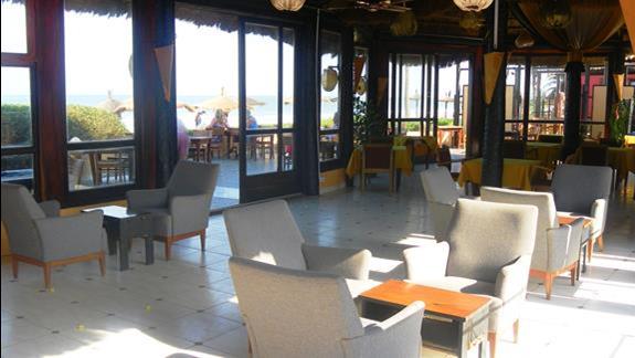 Restauracja główna hotelu Kombo Beach