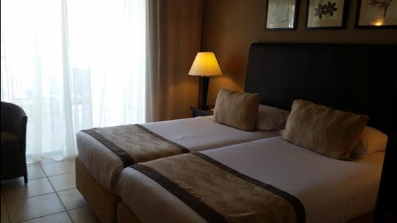 pokój standard  w hotelu Jaz Lamaya Resort